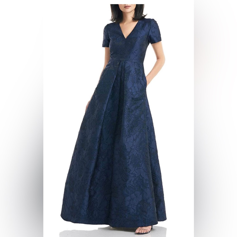 Kay Unger 5516713 - Jacquard A-Line Formal Gown RARE size 4